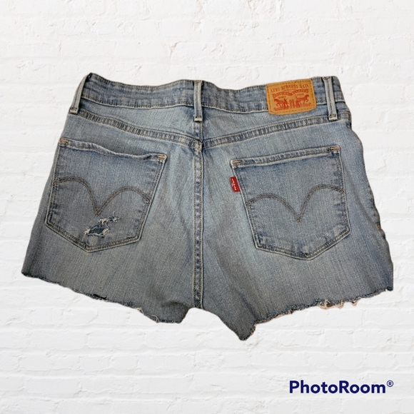 Levis size 29 shorts - Picture 3 of 3